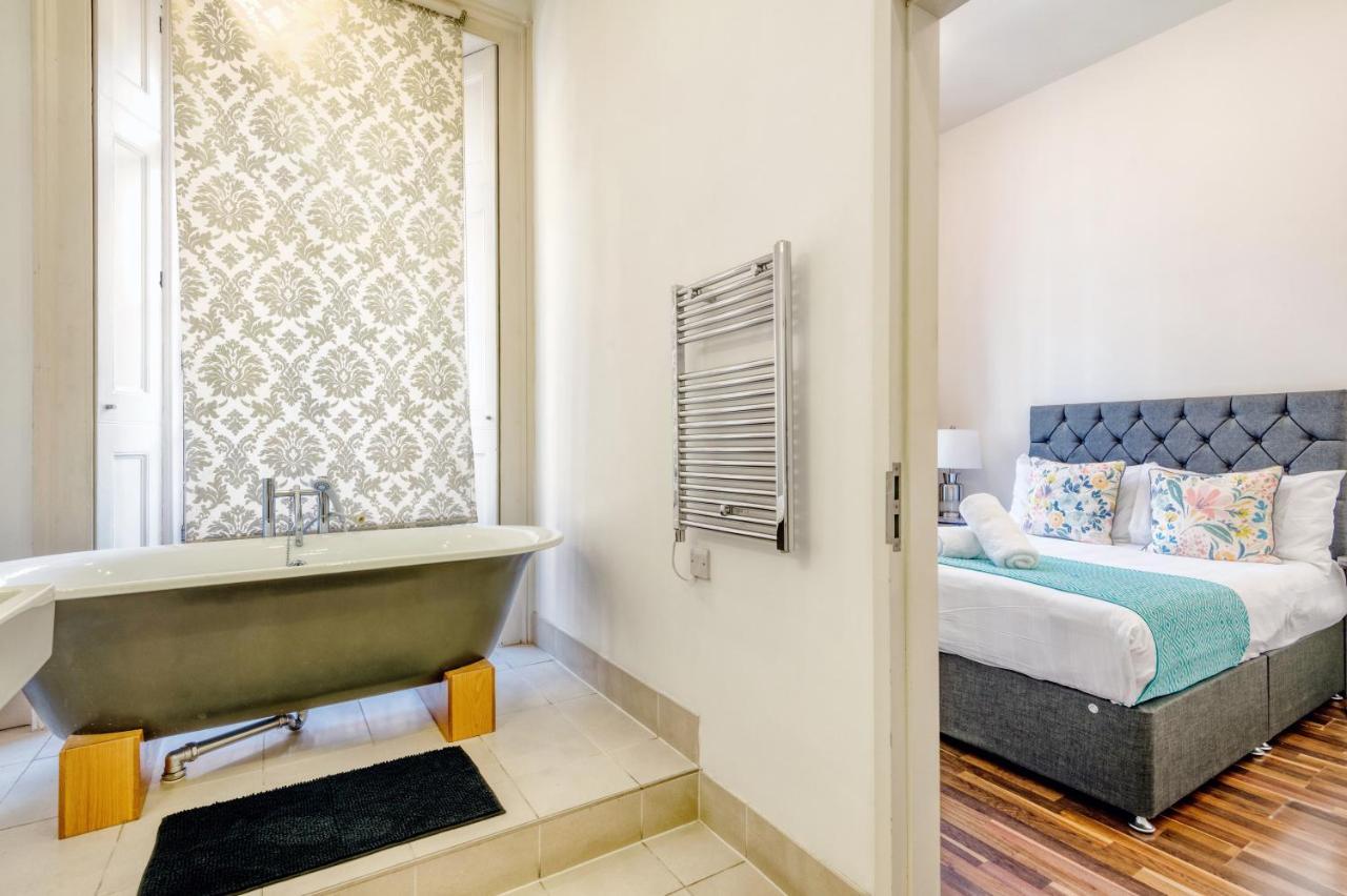 Modern Mayfair Apartments London Bagian luar foto