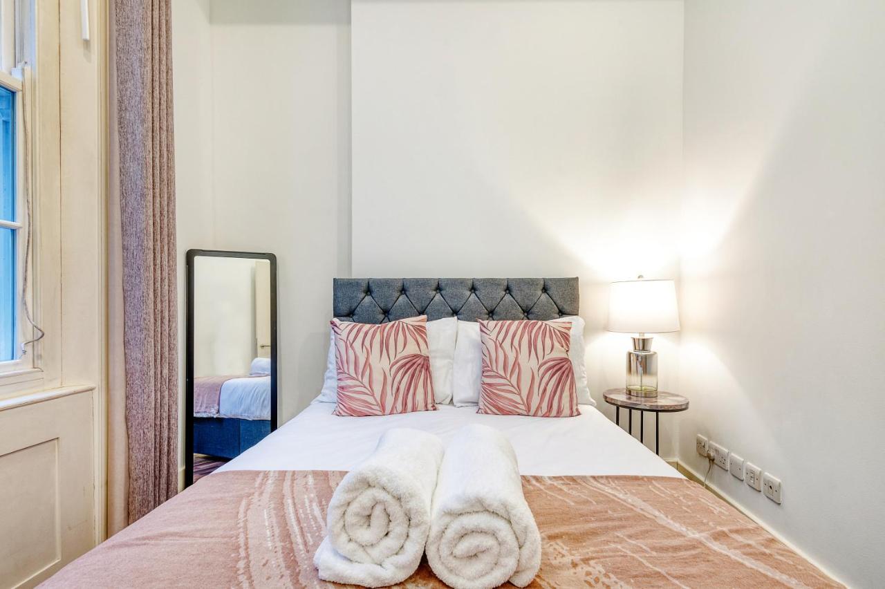 Modern Mayfair Apartments London Bagian luar foto